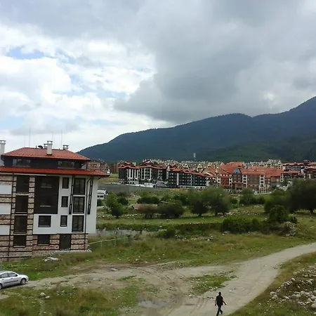 Апартаменти Explore In Kamenitza Бансько