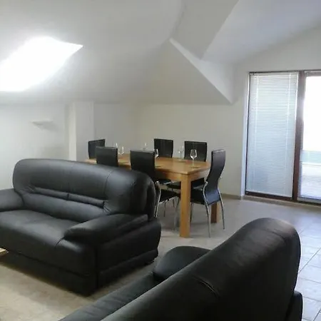 Explore In Kamenitza Апартаменти Бансько